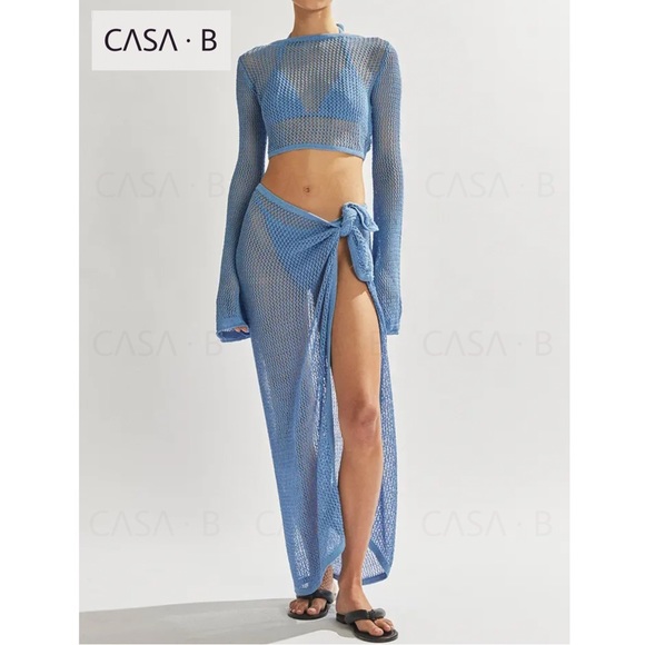 NEW to CASA B💫| Sinclair Netted Reversible Front tie Top & Sarong Set in Azure - Picture 4 of 10